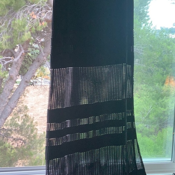 Beautiful black maxi skirt from Zara - Picture 2 of 8